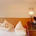 Jerzner Hof 4 Sterne Superior Hotel 4*